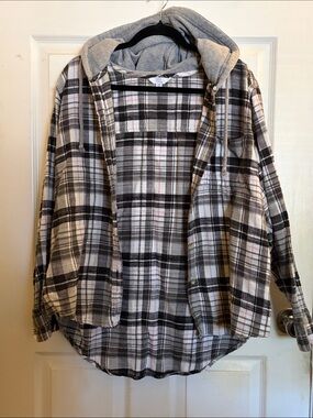 Time and Tru Gray and Black Plaid Hooded Flannel Jacket
